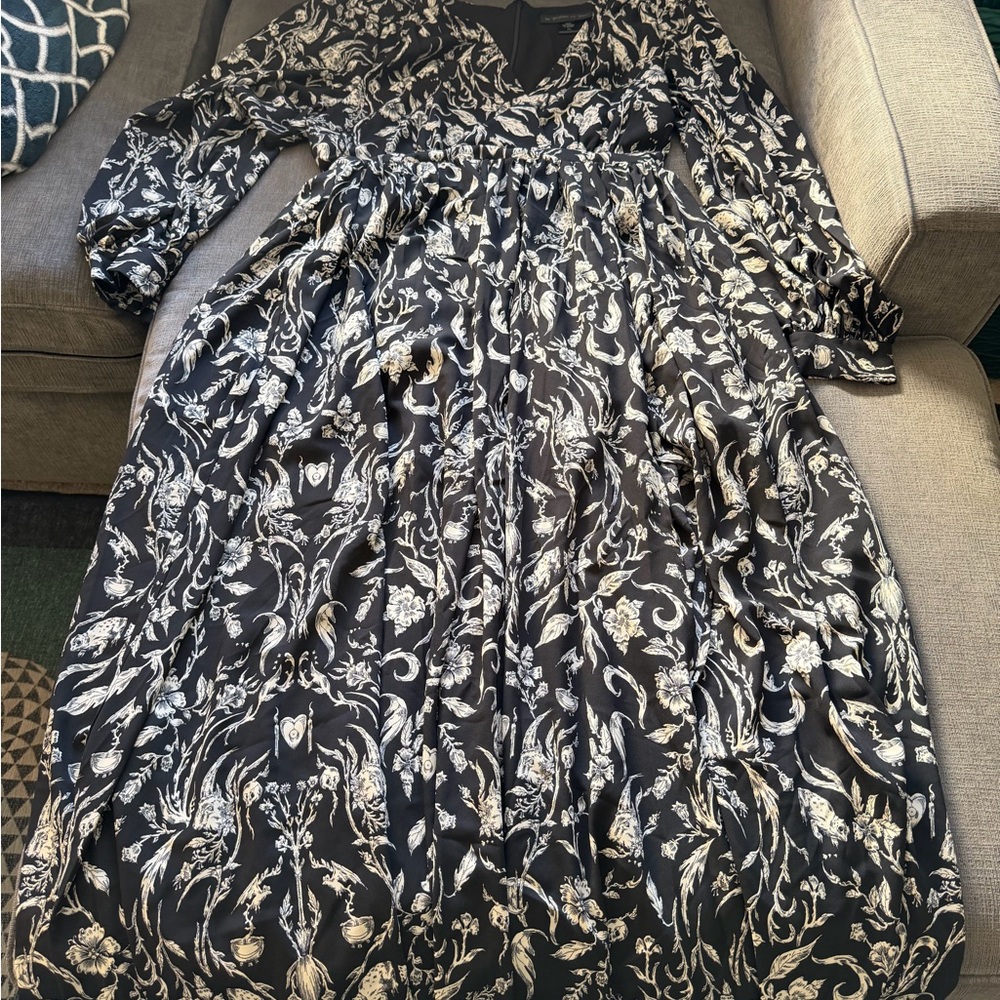 La Femme en Noir Belladonna Maxi Dress in Cottage Witch Toile Print - Picture 3 of 5